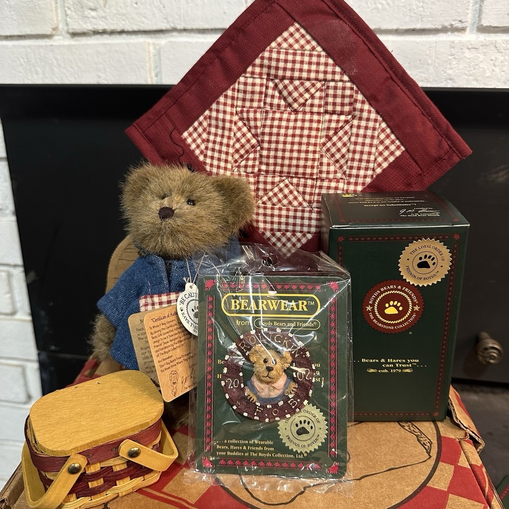 Boyds Bears 2002 F.O.B.‎ Friends Of Boyds Collector's Club Kit Picnic Basket